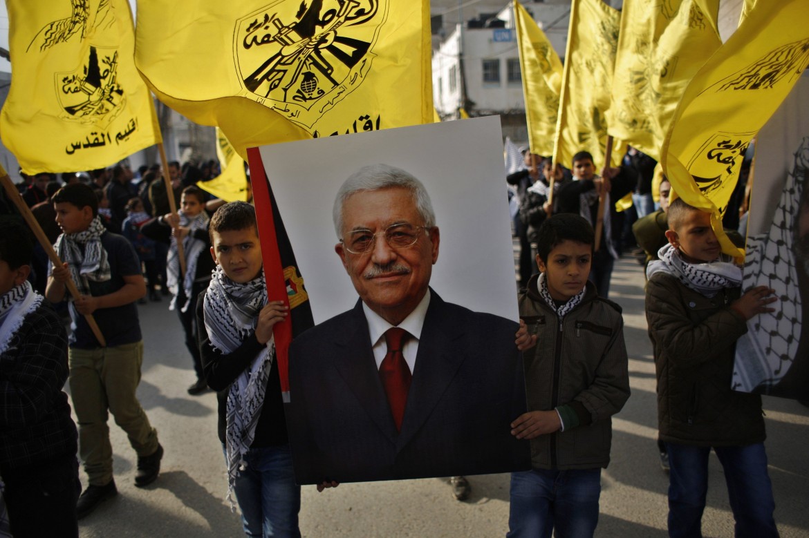 Abu Mazen, adesione alla Cpi con un occhio rivolto all’opposizione