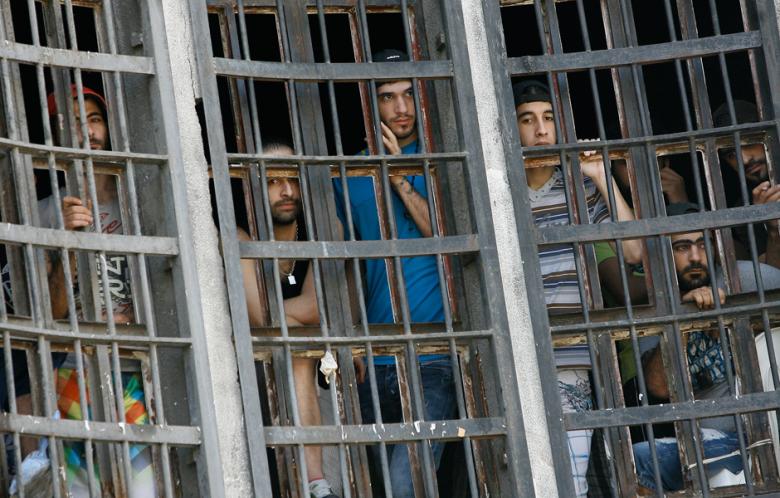 Libano, carcere duro per militanti Isis e Nusra