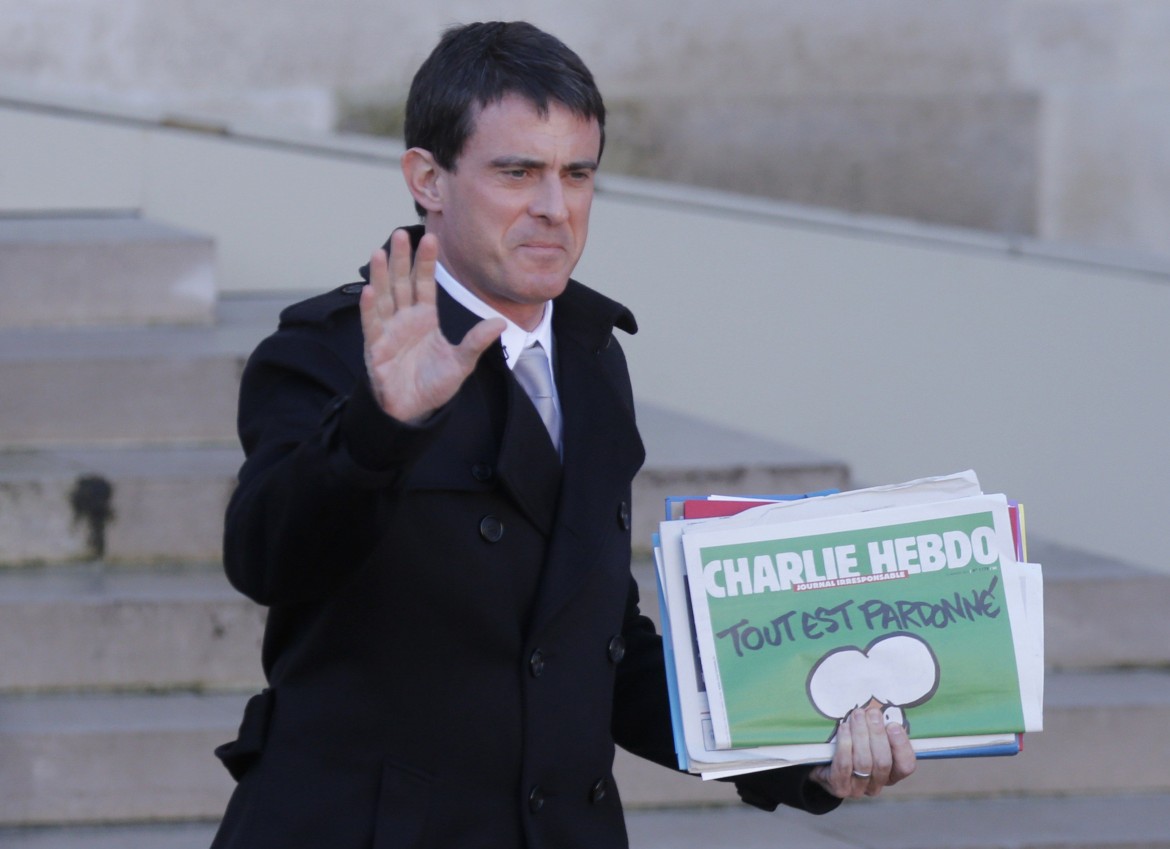 Libertà di spiare, Valls vara il “patriot act” alla francese