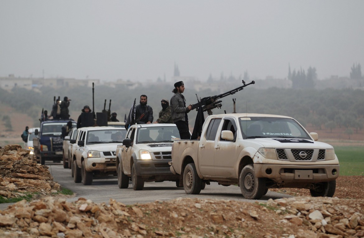 Al-Nusra si ritira da Aleppo: «Non combattiamo l’Isis»