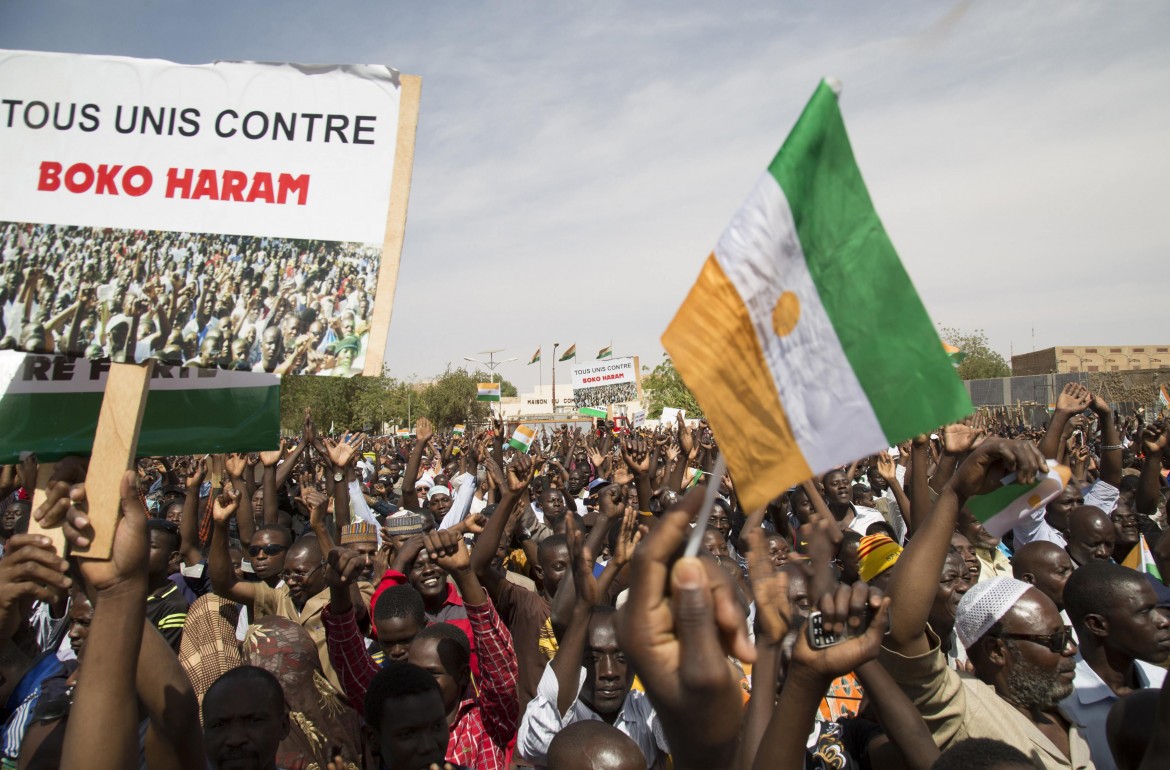 Boko Haram? No, civili. Aereo “non identificato” fa strage in Niger