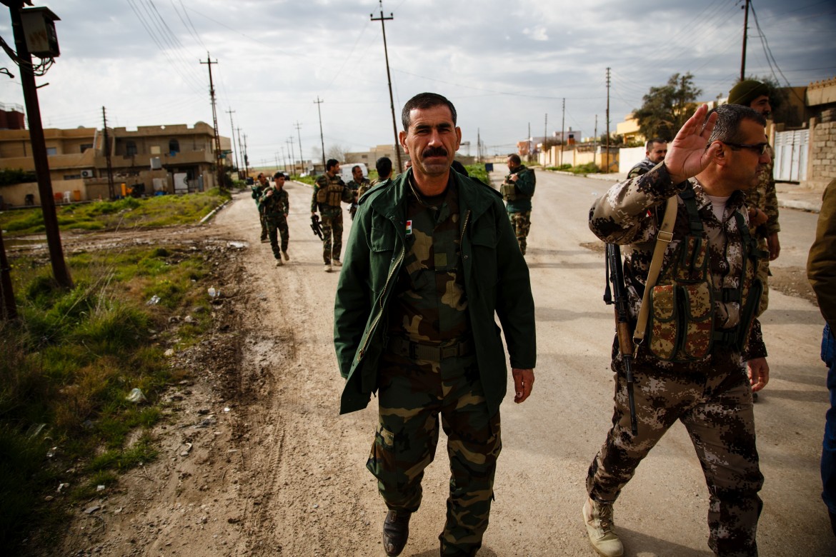 A Erbil tra peshmerga e profughi scampati agli attacchi dell’Isis