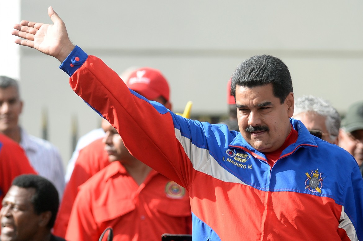 Le parti s’invertono: Maduro sanziona gli Usa
