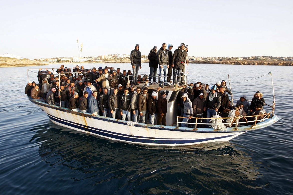 Soldi a Egitto e Tunisia per fermare i migranti