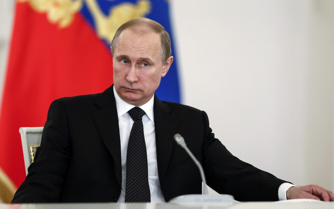 Le Monde: giusto andare a Mosca, nonostante Putin