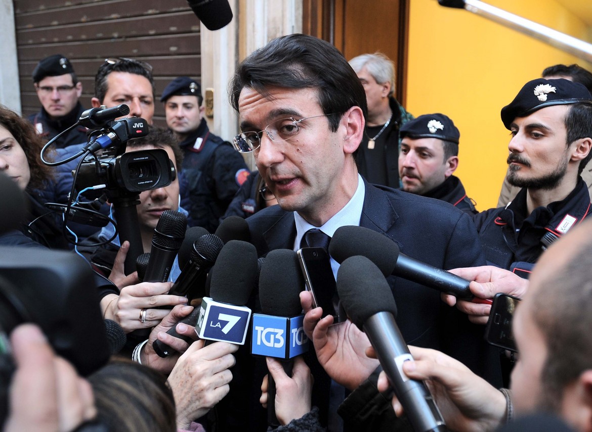 D’Attorre: «Sinistra italiana sarà ulivista quando Renzi sarà sconfitto»