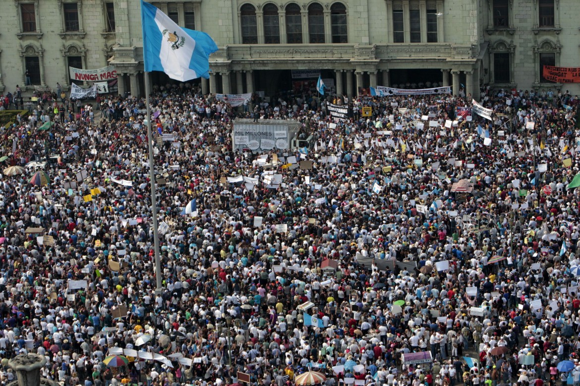 Guatemala, tremano le alte sfere del potere