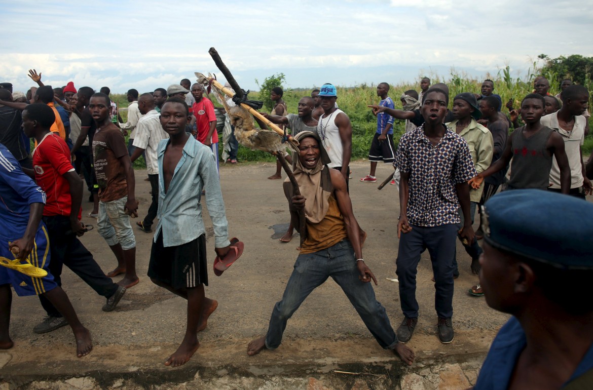 Burundi, colpo di Stato. Ma il presidente destituito nega.