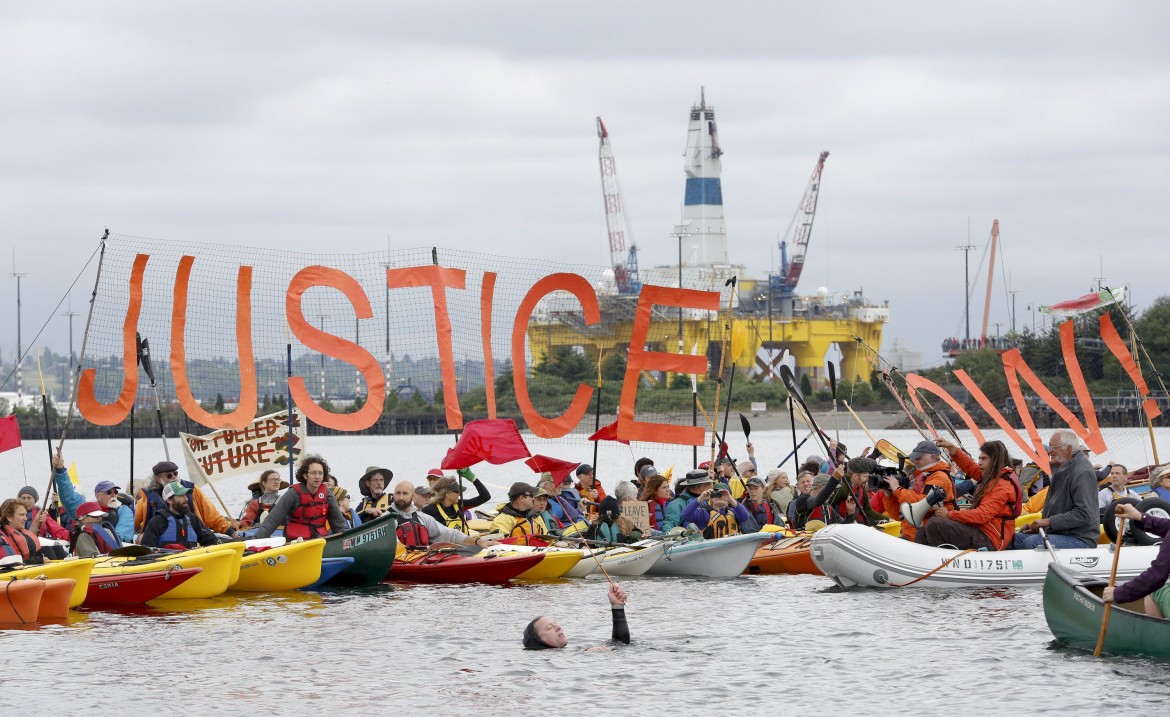 Seattle: in kayak contro la Shell