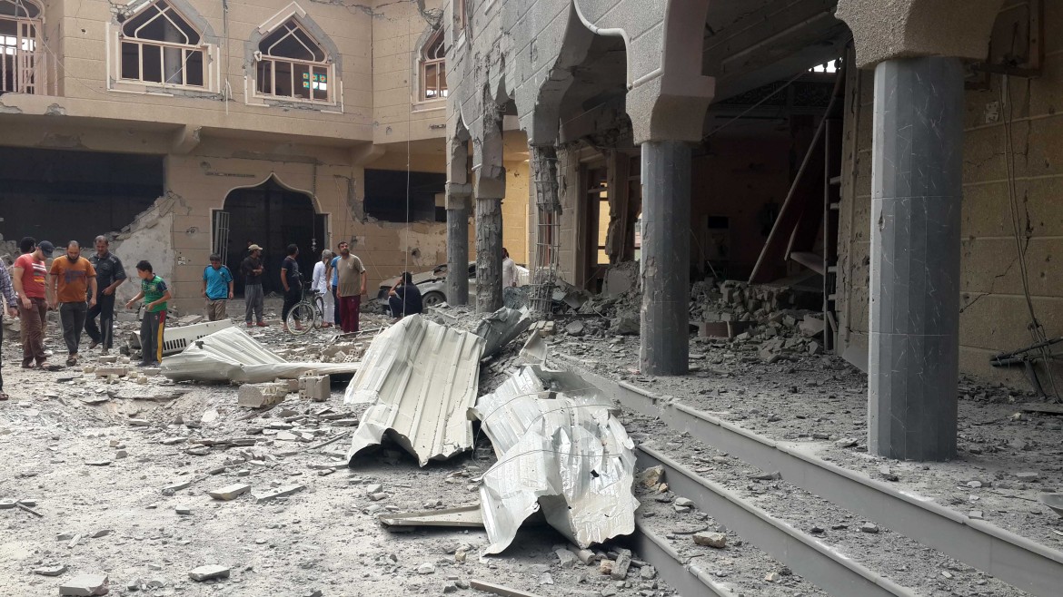 Gli attentati del califfo e le violenze sciite sui sunniti spaccano l’Iraq