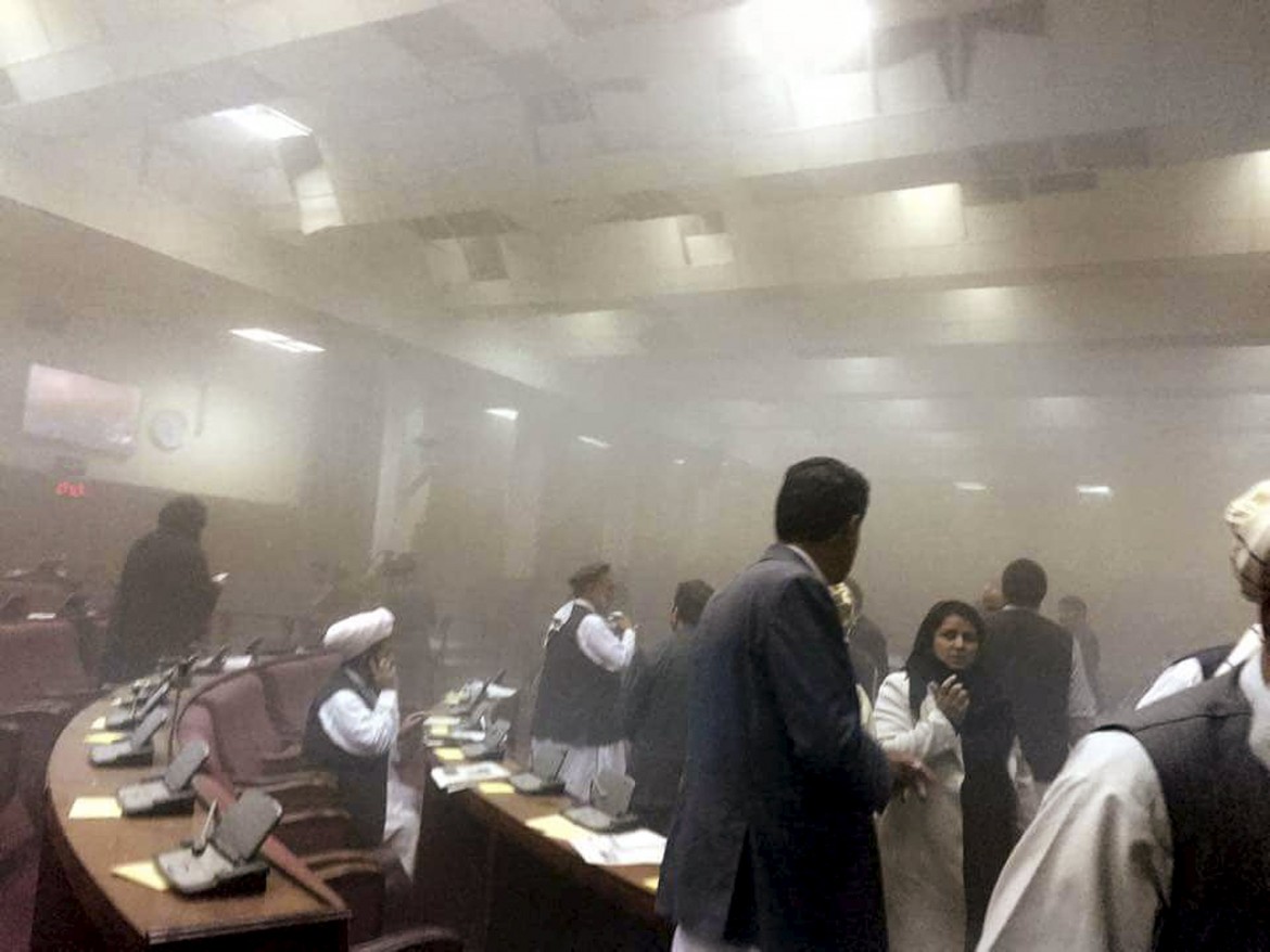 Attacco talebano al parlamento, muoiono 2 civili