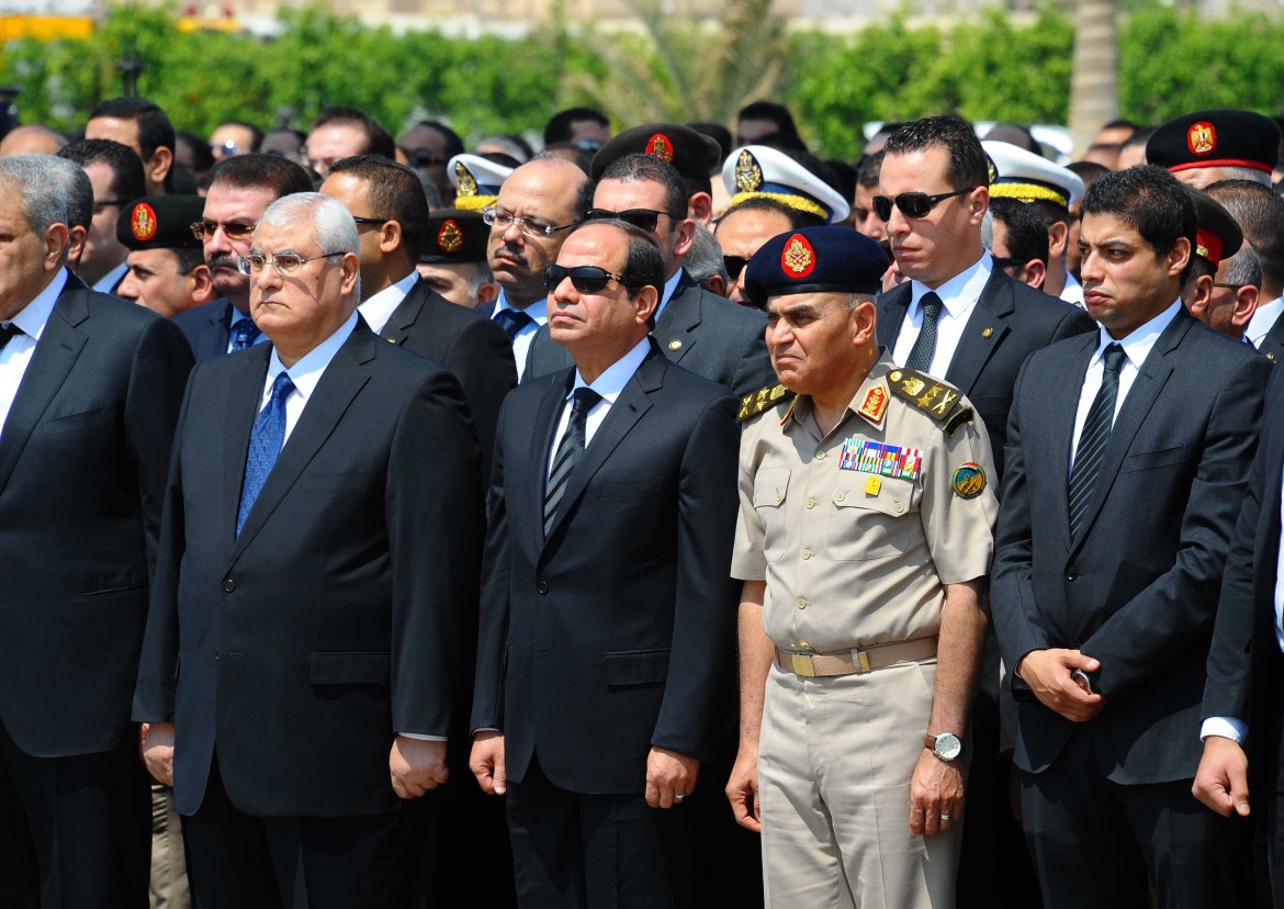 Amnesty condanna l’Egitto del golpista al Sisi: «Repressi i movimenti giovanili»