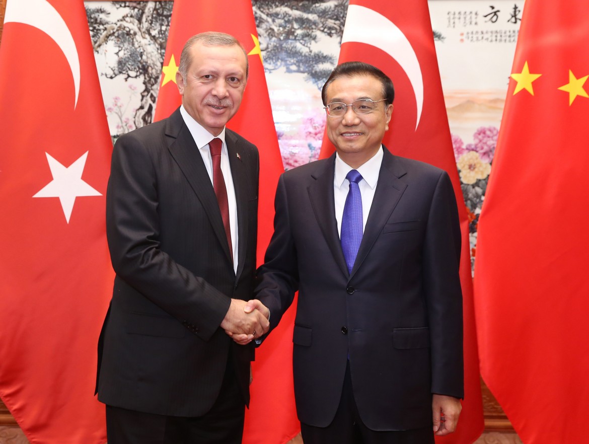Erdogan a Pechino compra missili e rassicura sulla «questione uighura»