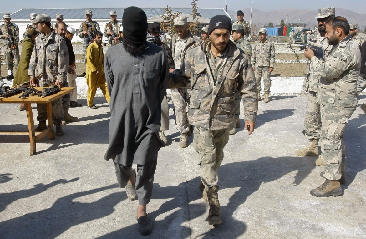 Afghanistan, Il Gran consiglio dei talebani si spacca su Mullah Mansur