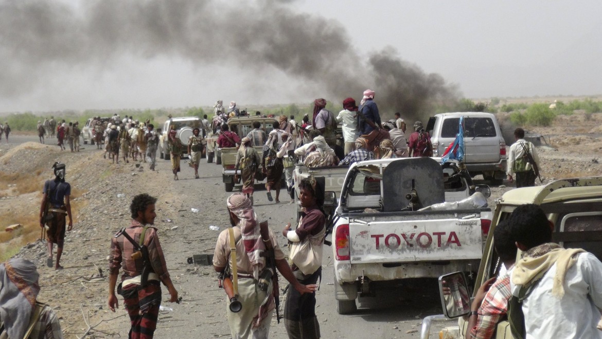 Yemen, sì al dialogo ma arrivano altre truppe