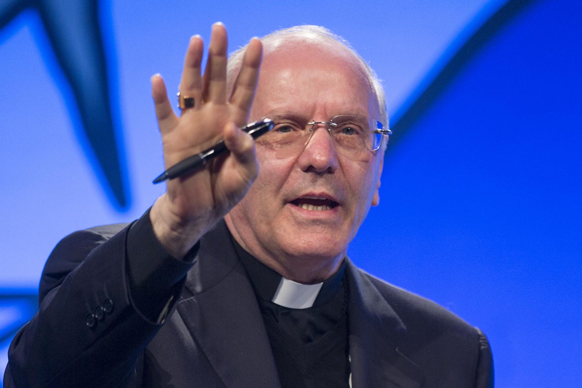 Monsignor Galantino: «Rispetto il parlamento»