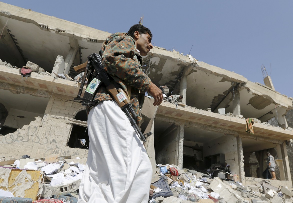 Il Golfo pronto all’invasione via terra dello Yemen