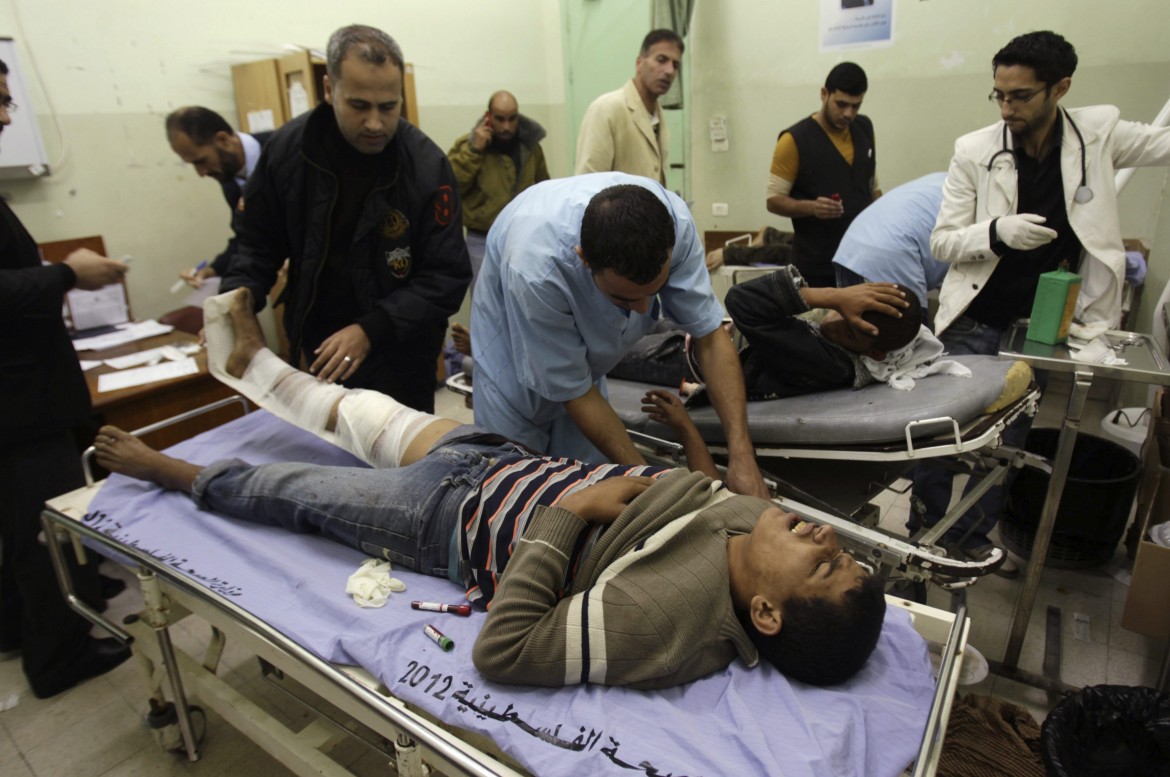Gaza: ospedali al collasso, mancano i farmaci