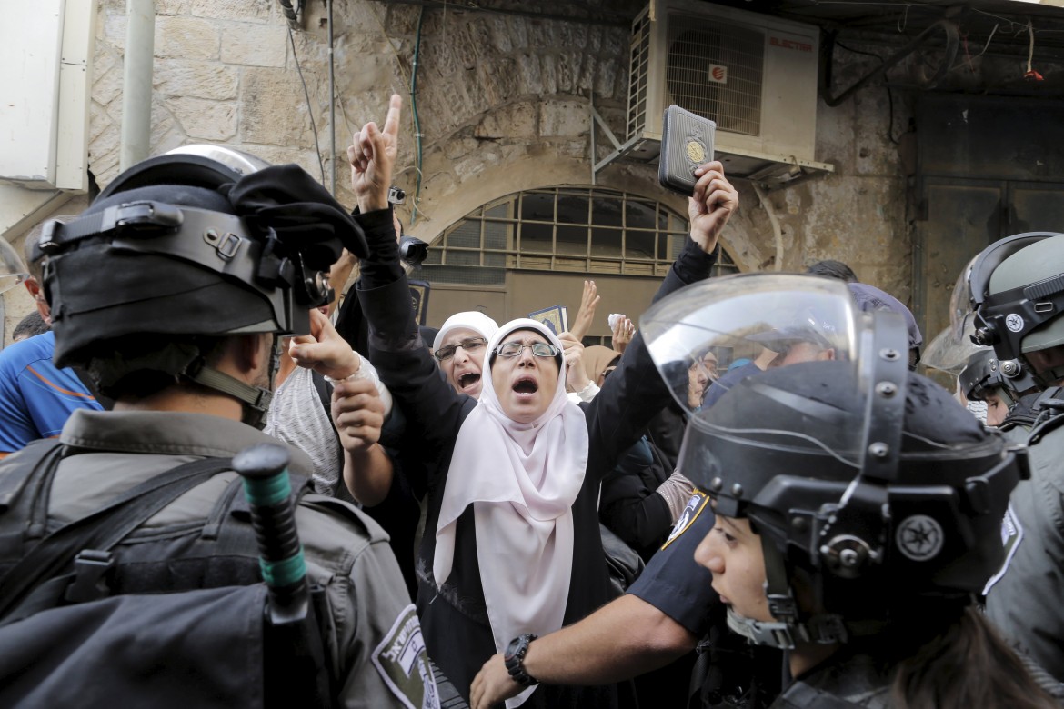 Al Aqsa, telecamere al posto dei metal detector. La protesta continua