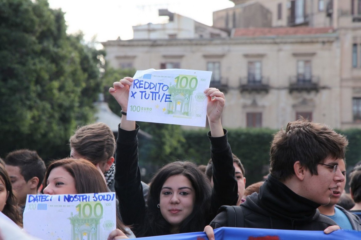 Renzi boccia il reddito di cittadinanza: “L’Italia non ne ha bisogno”