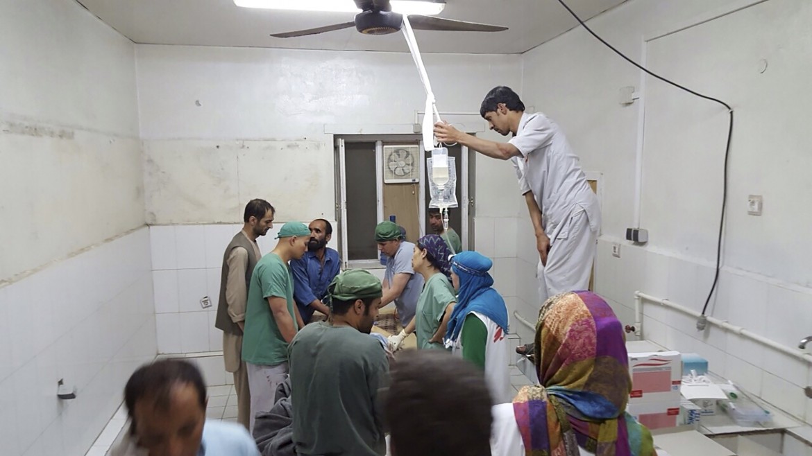 Strage Nato di medici e pazienti a Kunduz