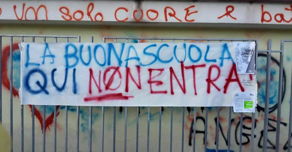 Studenti in 90 piazze contro la «Buona Scuola» di Renzi