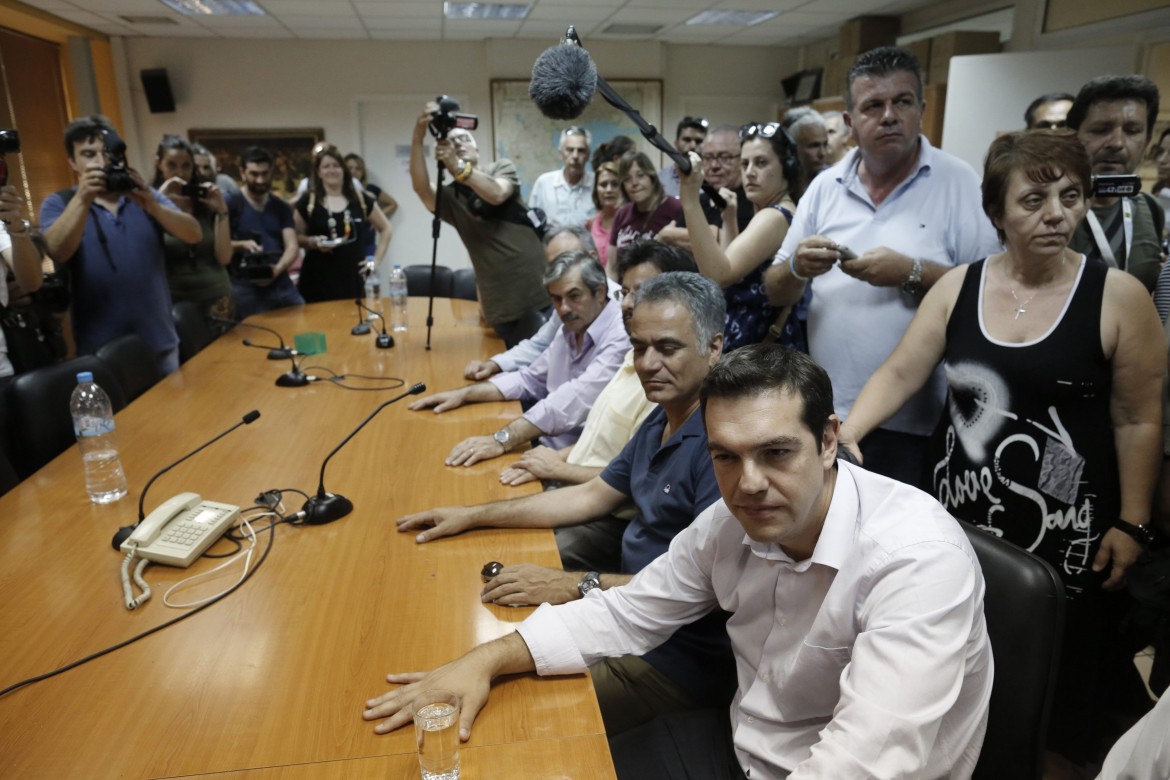 Frequenze tv, Tsipras sfida gli oligarchi