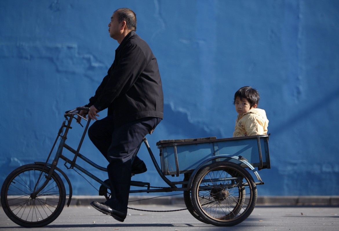 Pechino cambia: più figli e più pensioni agli anziani