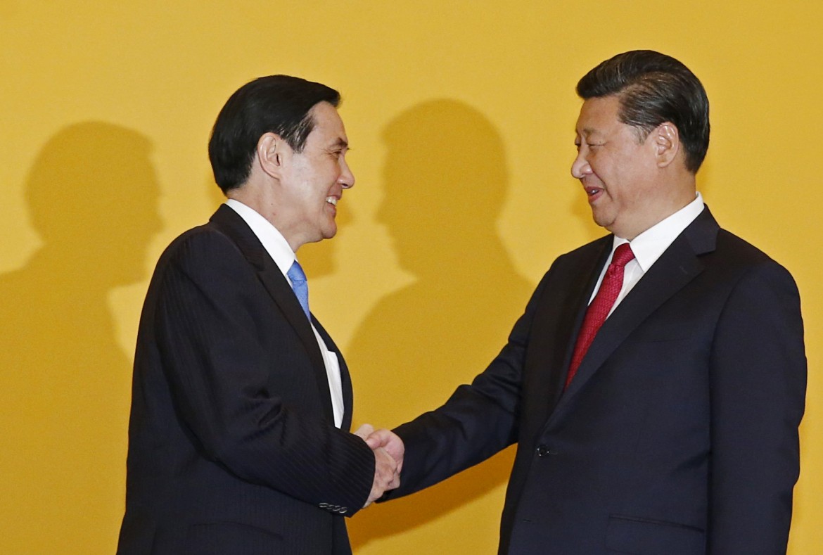Cina e Taiwan, incontro storico: «Nessuno potrà dividerci»