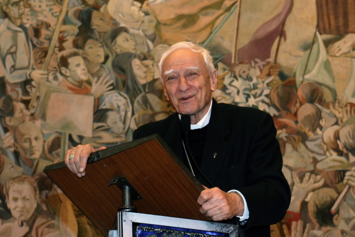 Mons. Bettazzi: «La chiesa rinunci al patrimonio»