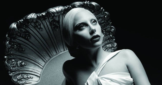 Lady Gaga contessa vampira conquista con glamour