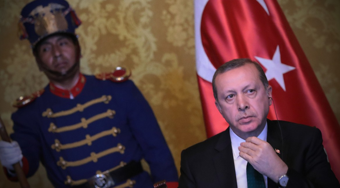 Altri sì alla riforma: Erdogan dà vita allo Stato-partito