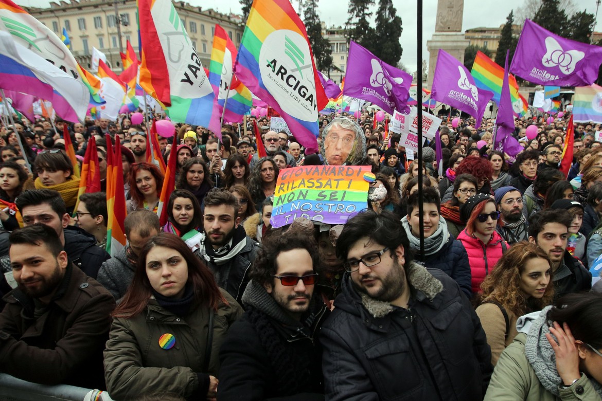 A Bologna Merola supera anche la destra:  «Vietare il corteo dei gay»