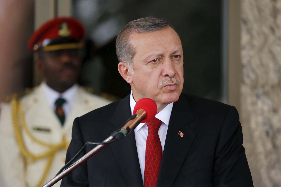 Erdogan minaccia l’Europa: «Mantenga le promesse o non applichiamo l’accordo: