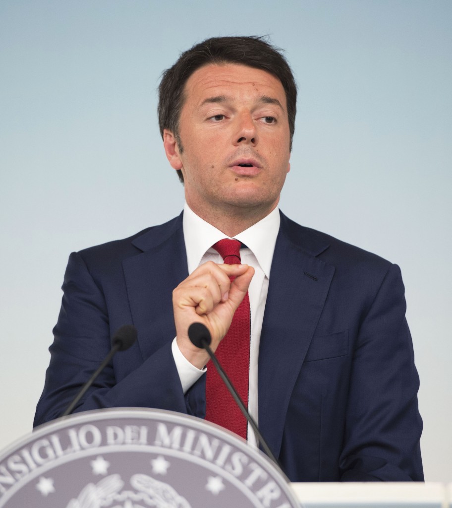 Renzi snobba la minoranza: «Ne riparliamo a congresso»