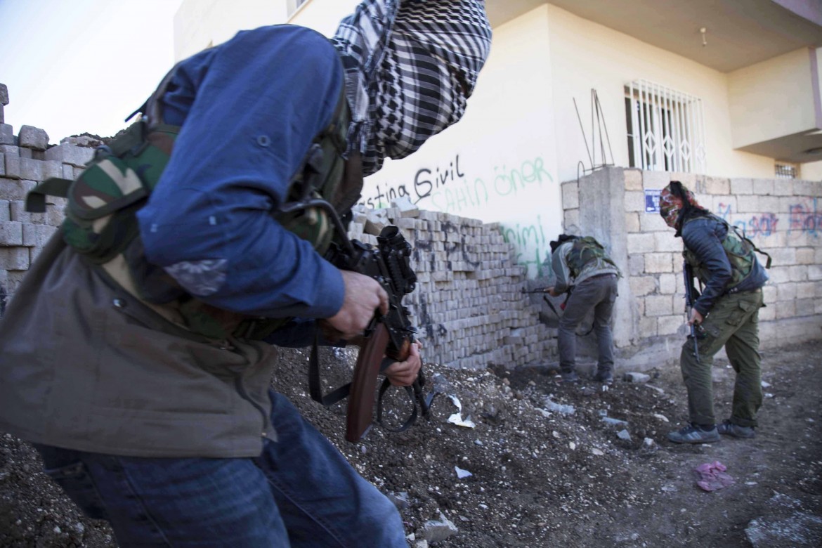 Turchia posto sicuro? Una guerra a sud-est e 100mila sfollati kurdi