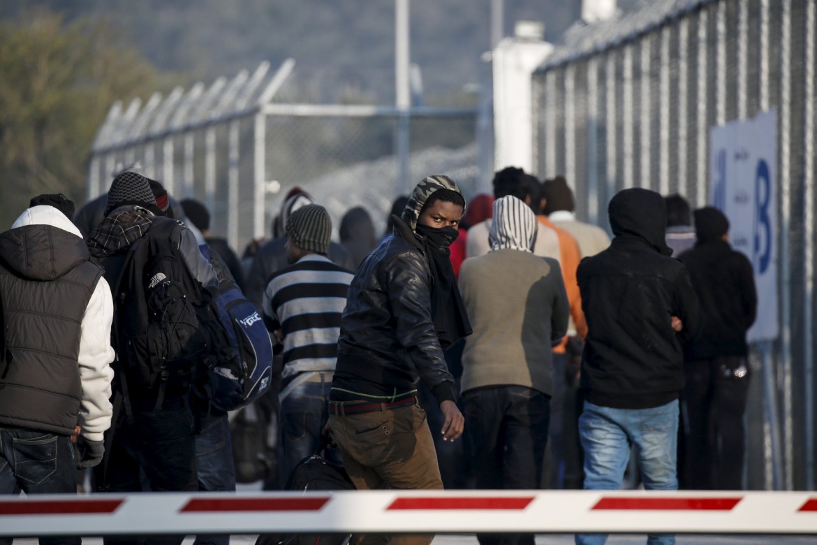 Grecia, rivolta nel centro profughi di Lesbo