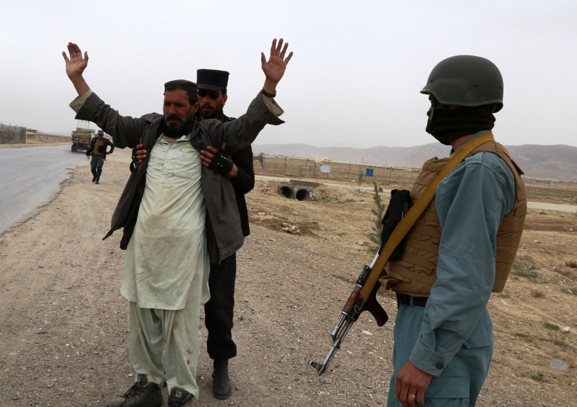 La pace è lontana, i talebani pronti ad arruolare migranti «rimpatriati»