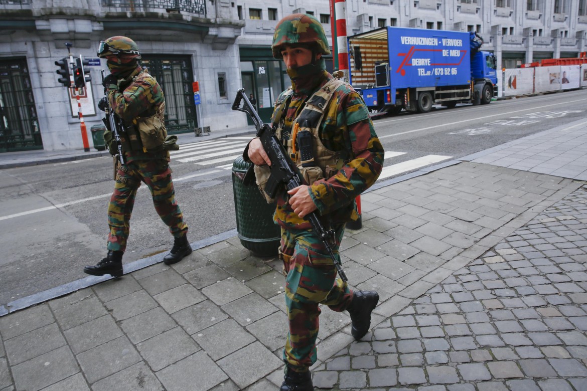 Bruxelles: il free lance non è terrorista e gli altri errori