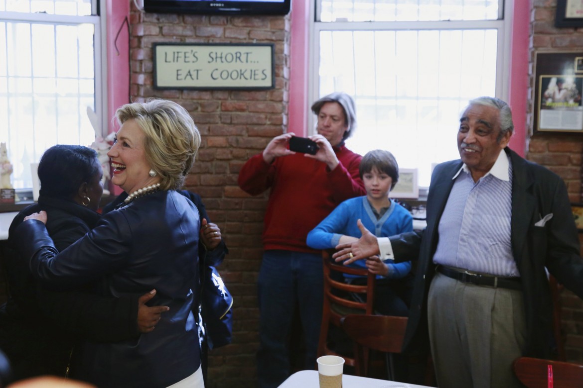Hillary ottiene il boato di Harlem