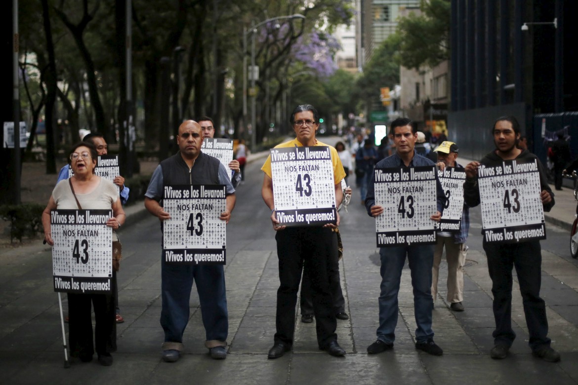 Messico, menzogne di stato sui 43 scomparsi