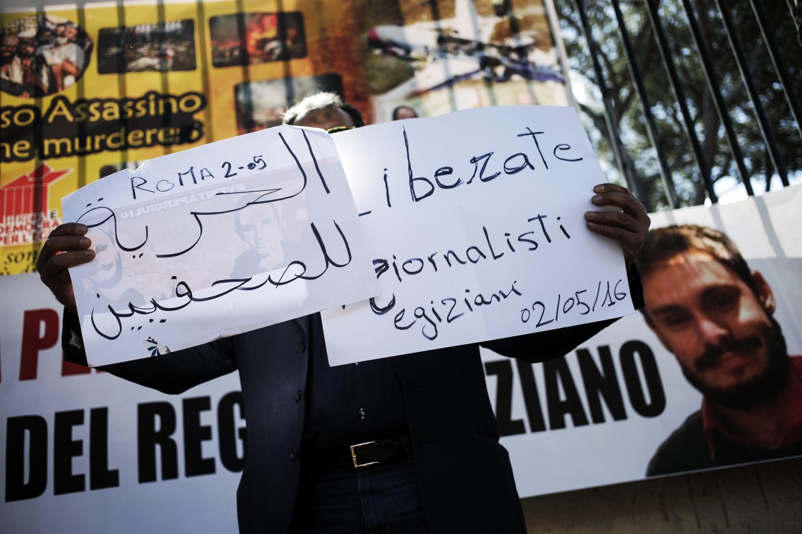 Assalti a lavoratori e giornalisti, gli spauracchi di al-Sisi