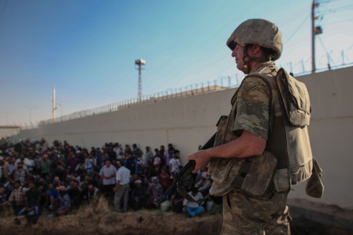 Pestati e uccisi: così la Turchia accoglie i siriani in fuga