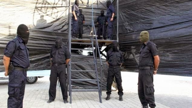 Hamas va avanti, eseguite le prime tre condanne a morte