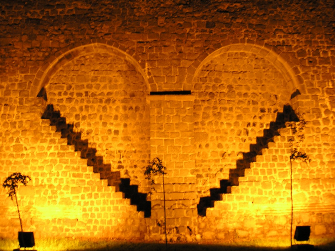 28 ULTIMA Diyarbakir_City_walls