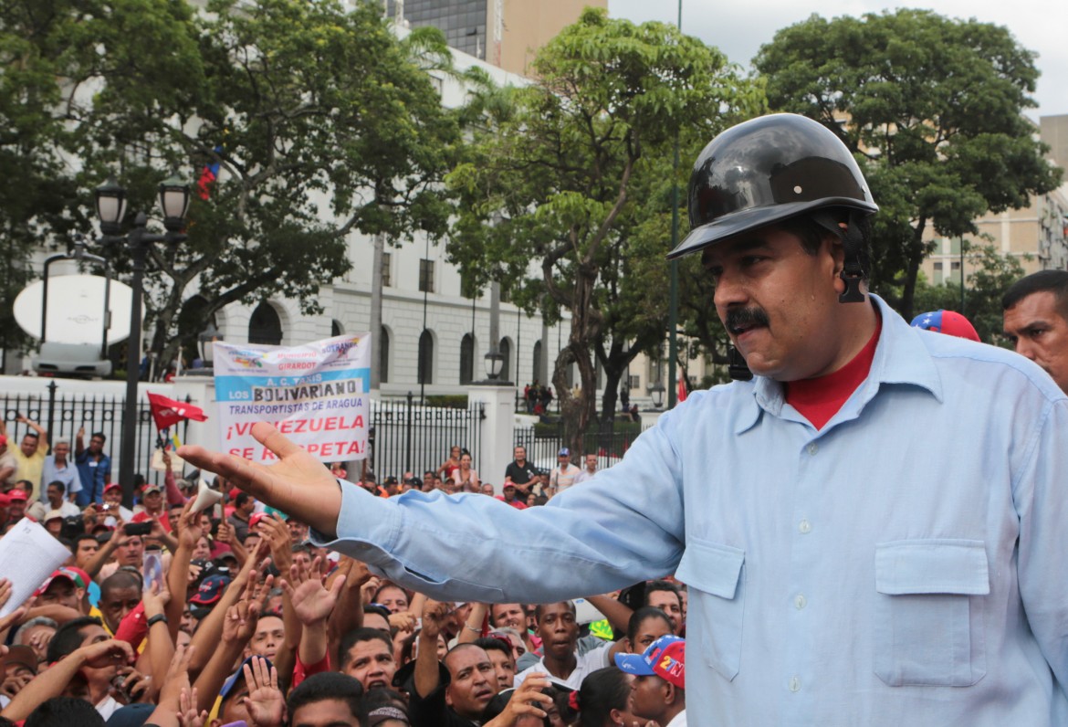 Maduro: «Calmiere di beni necessari contro gli speculatori»