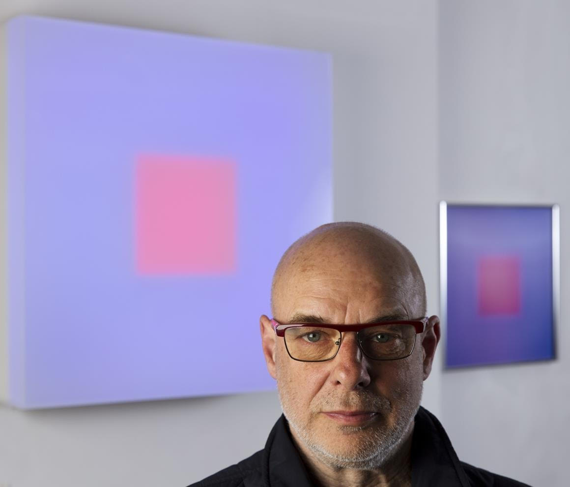 Elogio della lentezza, l’arte di Brian Eno è un quadro di luci