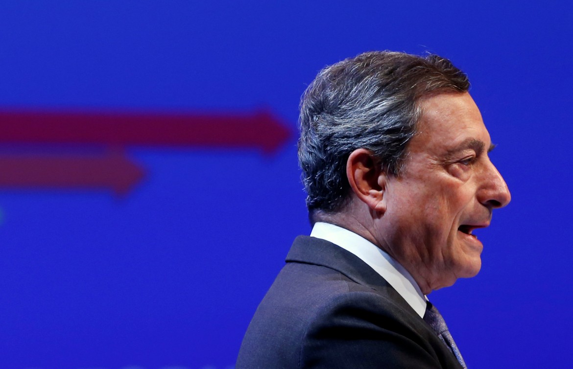 Gli spari sopra il «bazooka» di Draghi