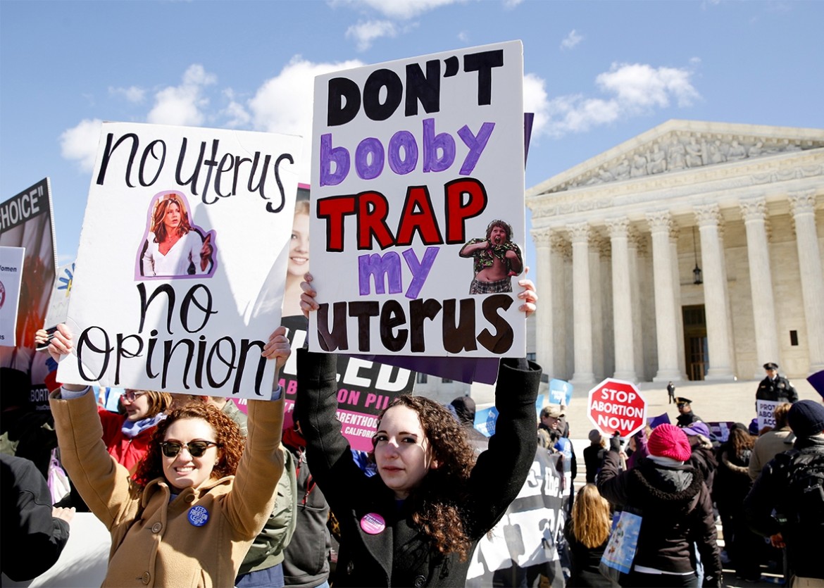 «Non parlate di aborto». I consultori rinunciano ai fondi federali