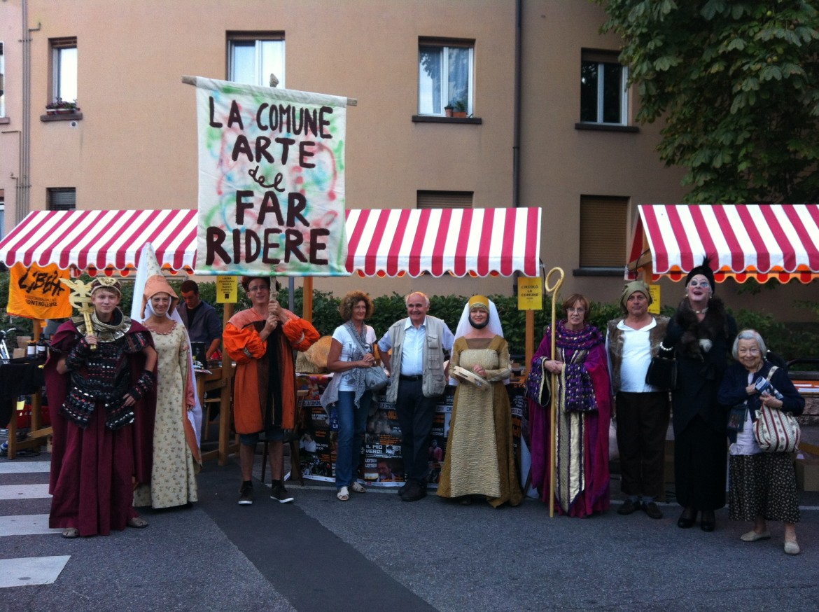 A Bolzano c’è una Comune che si ispira a Franca Rame e Dario Fo